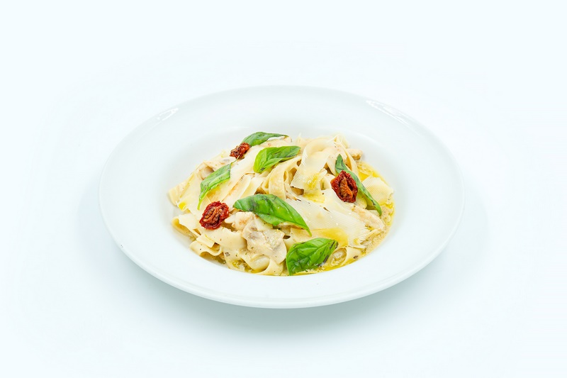 Tavuklu Fettuccine